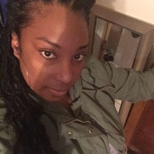 Meet your Posher, Alexis